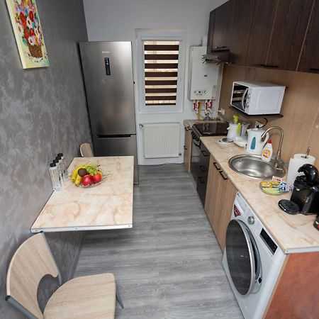 Hotel Studio Titan Bucharest Luaran gambar